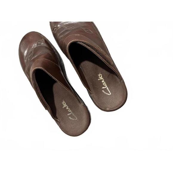 Clarks Brown Leather Women's Slip-On Shoe Clogs sz 7 - Picture 3 of 6